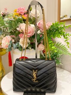 (Category: ) located in . Submitted by watchluxury888 (Listing ID 1457634966, Image 1). Description: .
