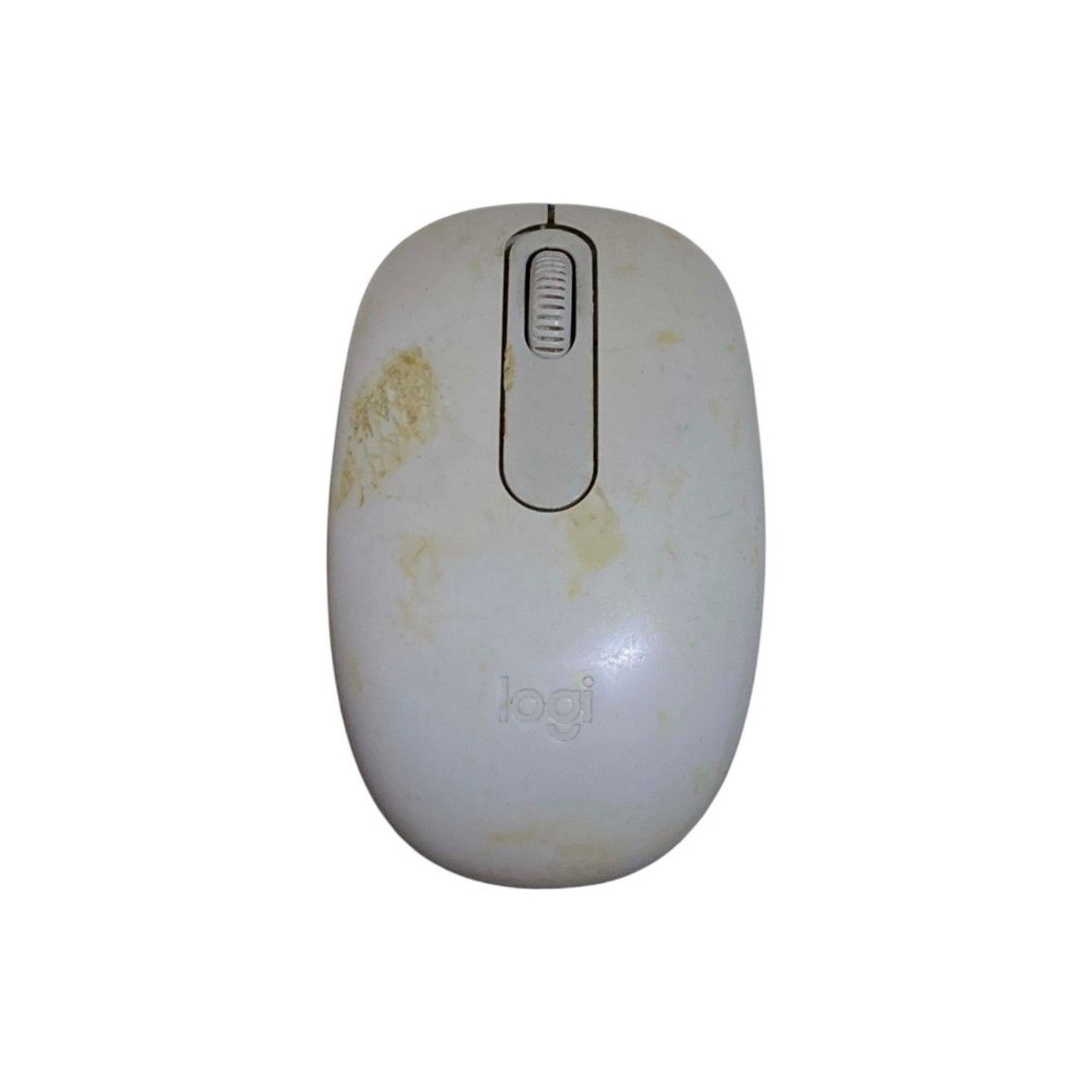 Logitech M196 Wireless Bluetooth Mouse (Category: Mouse & Mousepads) located in Manila. Submitted by singlejourneyticket (Listing ID 1457646293, Image 2). Description: - Logitech M196 Wireless Mouse - bought december 2024 - condition: yellowing and surface marks - includes original box - still connects well to a device via bluetooth - matagal malowbat.