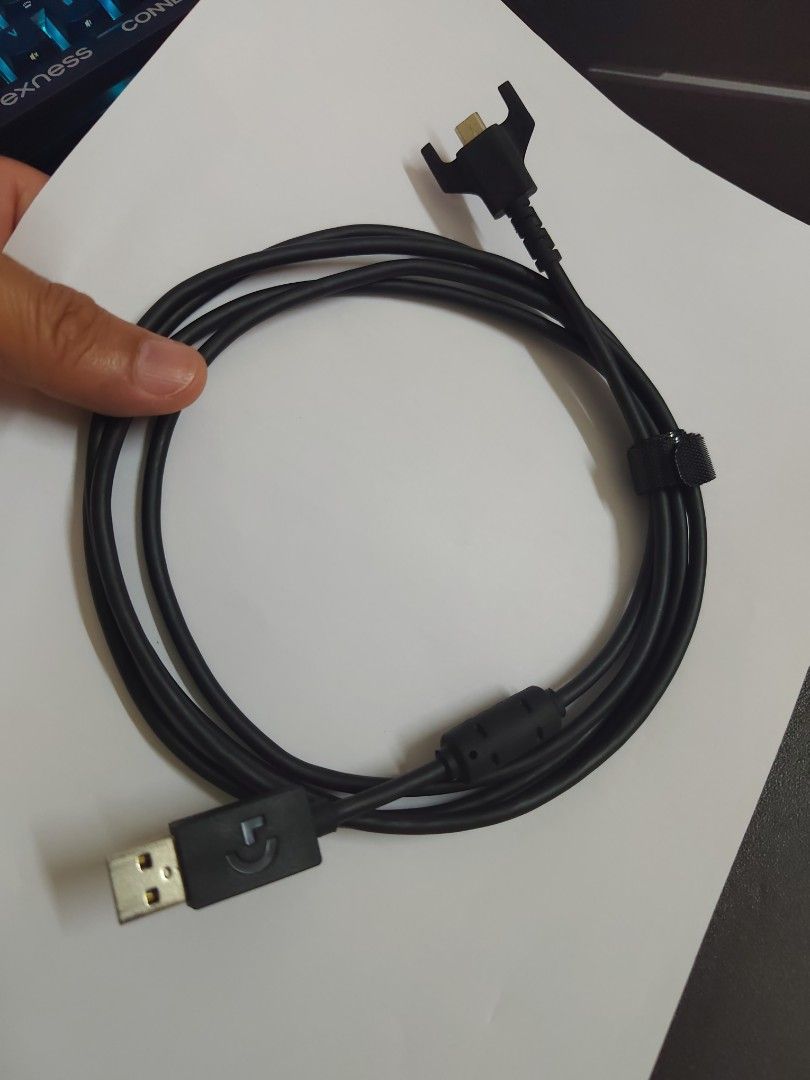 Logitech Micro Usb Cable Original. (Category: Cables & Adaptors) located in Klang. Submitted by johnnykoh177 (Listing ID 1457555621, Image 1). Description: Logitech Micro usb Cable original **Used** - Condition: 9/10 - wire length : 9ft + / 3mtrs.