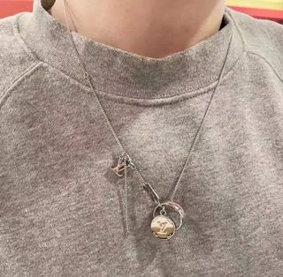 (Category: ) located in . Submitted by outlet_seller_jennie (Listing ID 1457577965, Image 1). Description: .