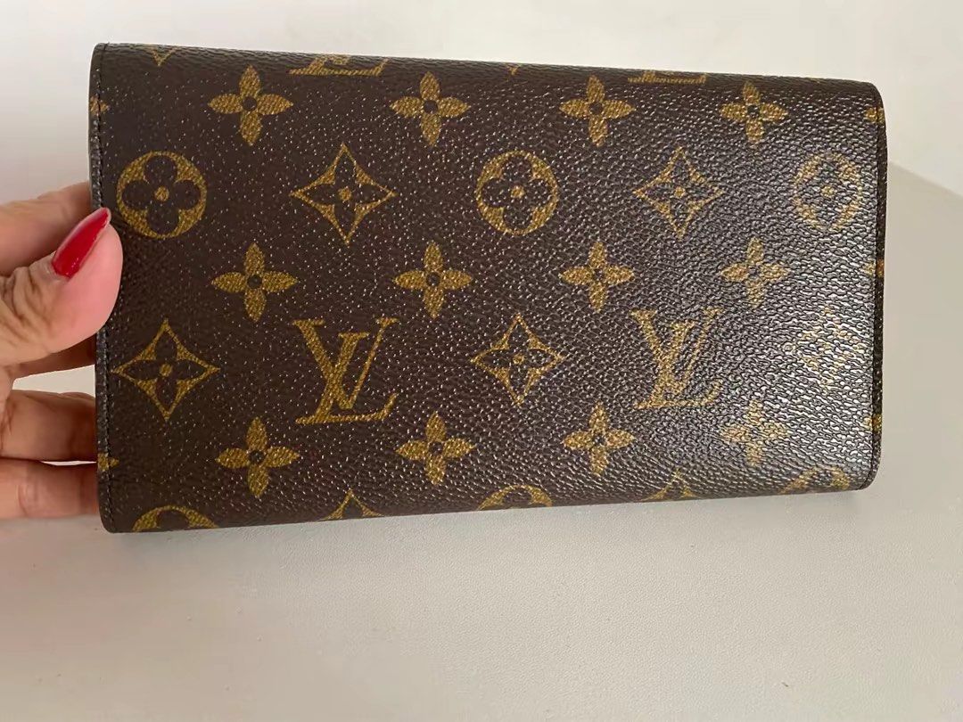Lv trifold long wallet (Category: Luxury Bags & Wallets) located in Valenzuela. Submitted by leneluxe (Listing ID 1457626453, Image 2). Description: Lv long wallet trifold Leather material Good condition Minimal signs of use only Japan source .