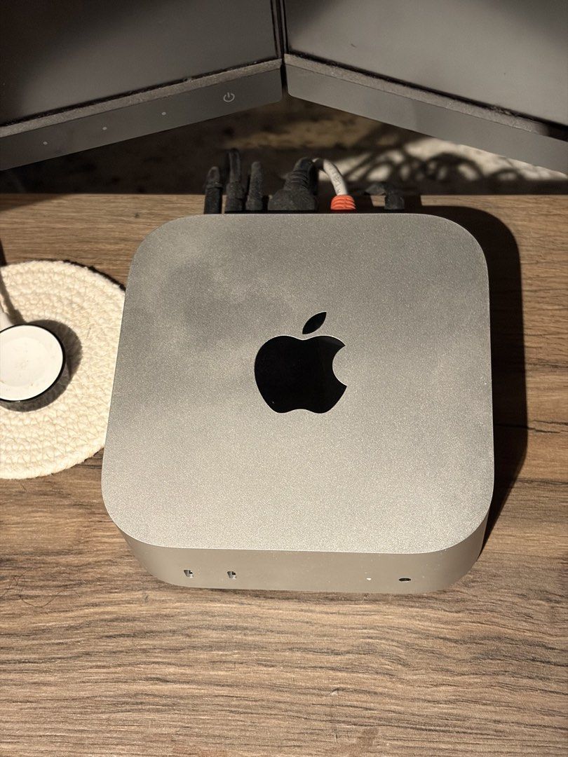 Mac Mini M4 256GB + 16GB RAM （分類：桌上電腦）位於 Hong Kong。 由 neilpatrickharris 提交（商品編號 1457643156，圖片 2）。簡介： Mac mini m4 with 16gb ram and 256gb ssd. In great condition. Selling because I bought a macbook pro.。