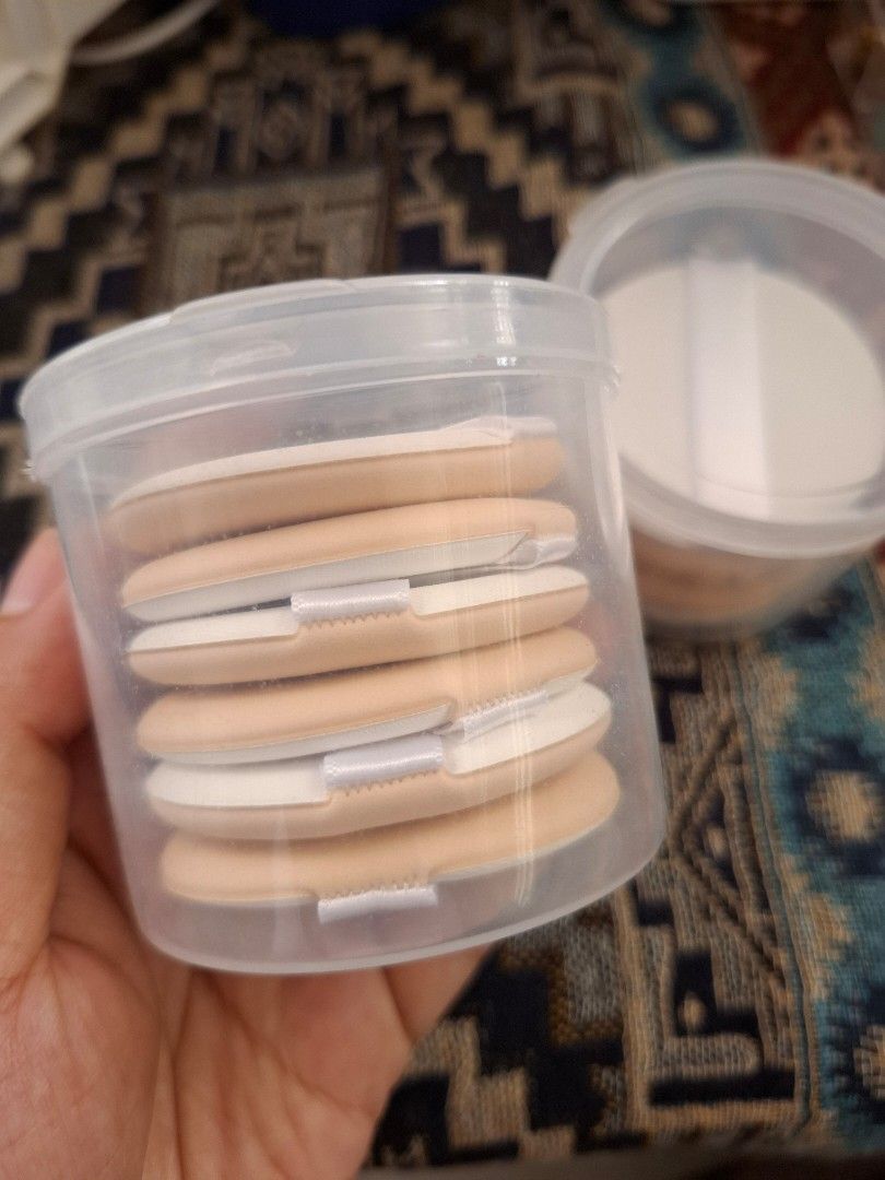 Makeup Puffs with Container (Category: Makeup) located in Quezon City. Submitted by cloverleaf09 (Listing ID 1457560544, Image 2). Description: - Set of makeup puffs (10 pcs take all) - Ideal for applying foundation and concealer - Convenient for storage and travel.