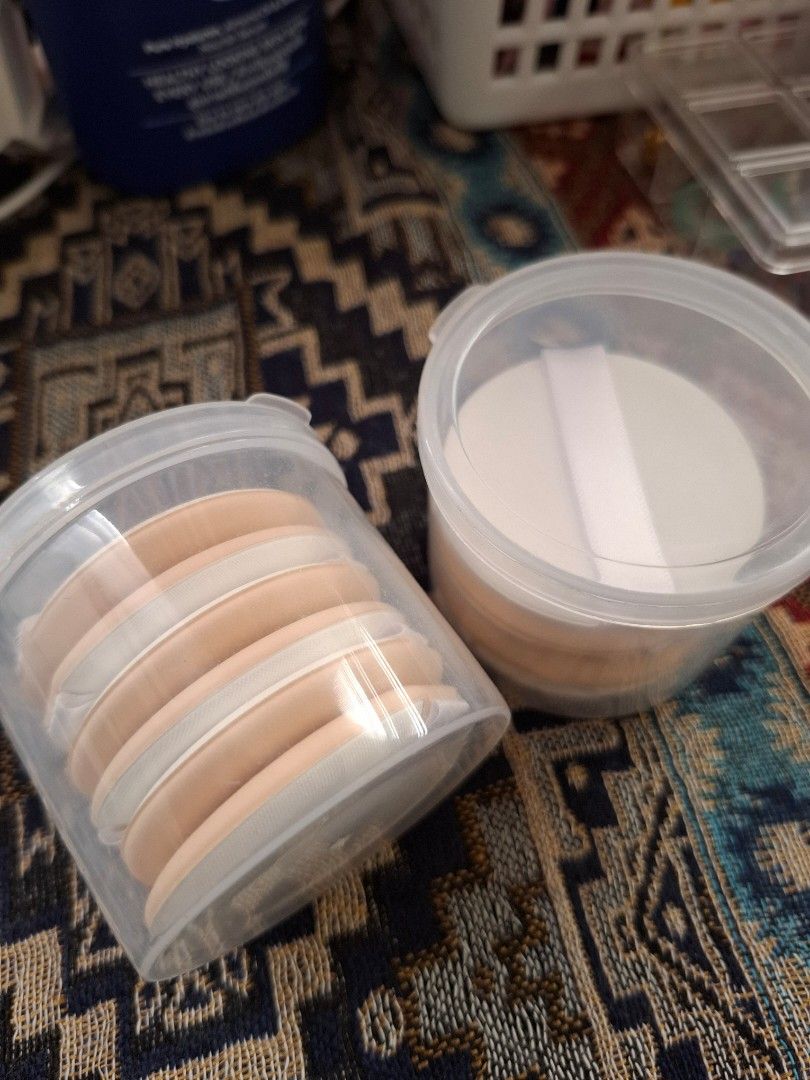 Makeup Puffs with Container (Category: Makeup) located in Quezon City. Submitted by cloverleaf09 (Listing ID 1457560544, Image 1). Description: - Set of makeup puffs (10 pcs take all) - Ideal for applying foundation and concealer - Convenient for storage and travel.