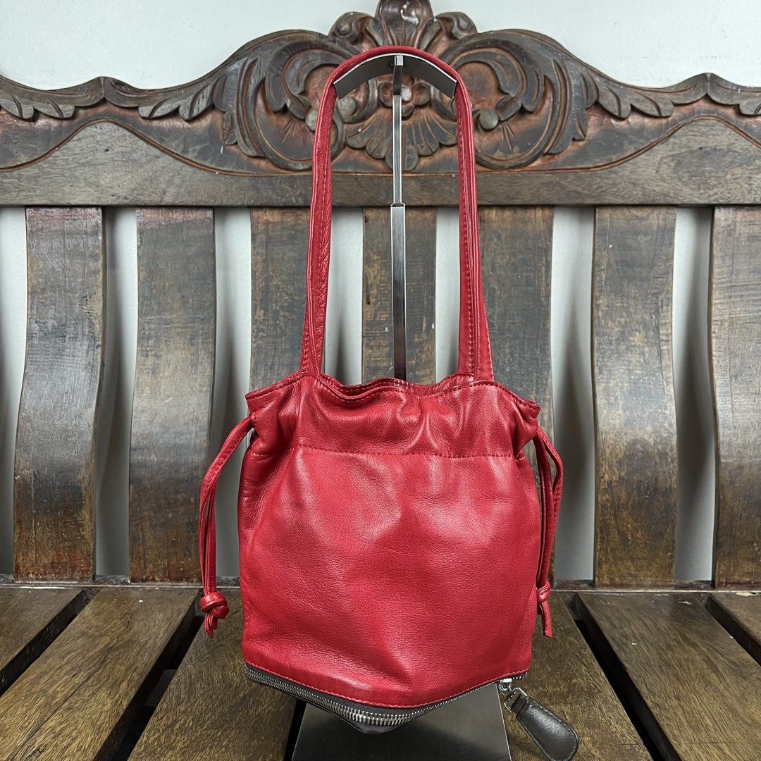 MARNI Tri-Color Convertible Zip-Bottom Handbag (Category: Luxury Bags & Wallets) located in Quezon City. Submitted by forgarments (Listing ID 1457623379, Image 2). Description: MARNI Tri-Color Convertible Zip-Bottom Handbag Excellent Condition - Stains Width: 9.5 Inches Height: 7.5-12 Inches Depth: 5x5 Inches (bucket bottom) Handle drop: 10 Inches Crafted in Italy from supple, fine-grain leather, this Marni handbag exemplifies the house’s penchan