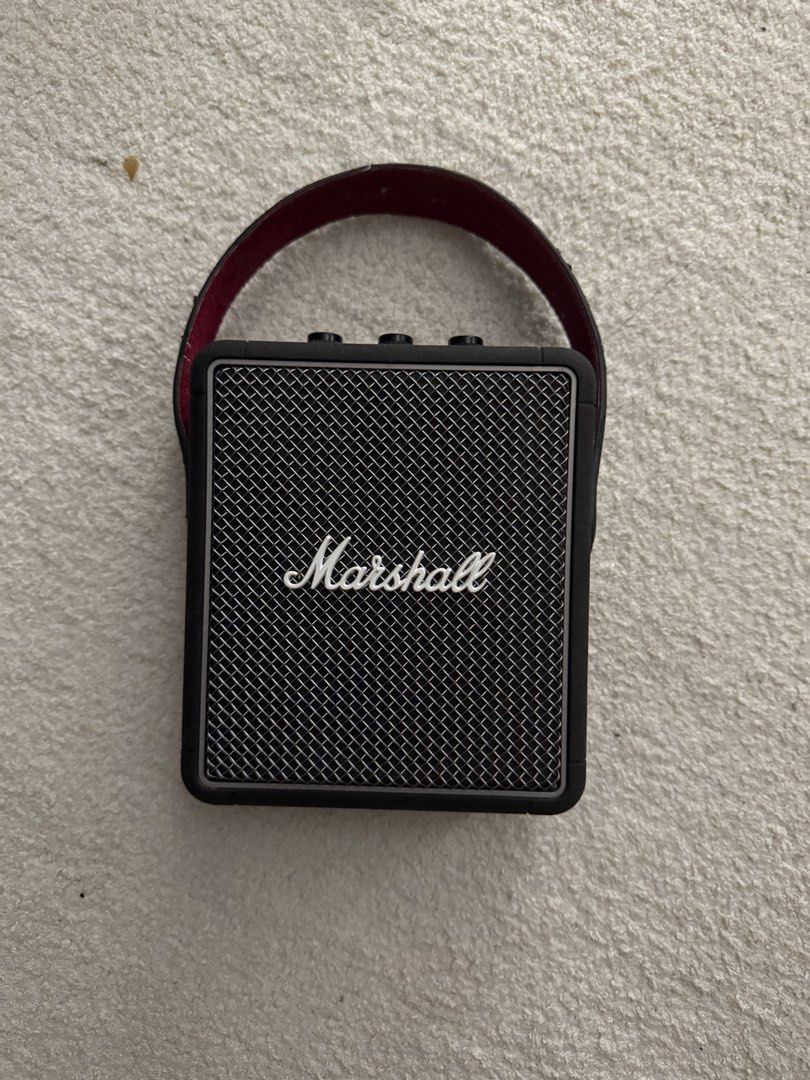 Marshall Stockwell II (Category: Soundbars, Speakers & Amplifiers) located in Manila. Submitted by xu_yans (Listing ID 1457662775, Image 1). Description: Authentic Only plays when charger is connected When volume is too high audio becomes choppy/ distorted or sometimes turns off .