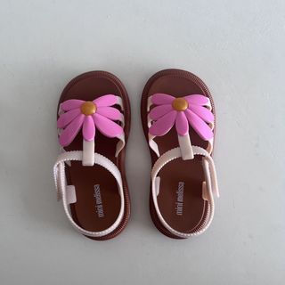 (Category: ) located in . Submitted by tingsbyabi (Listing ID 1457552495, Image 1). Description: .