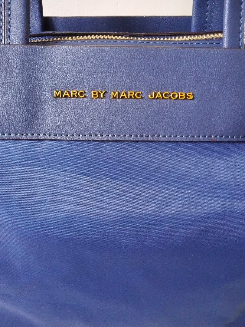 MJ Two Way (Category: Tote Bags) located in Paranaque City. Submitted by raenjavi (Listing ID 1457532727, Image 2). Description: Php1750.
