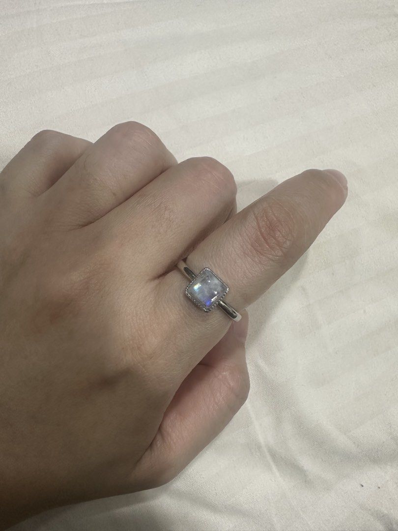 Moonstone Ring (Category: Rings) located in Kuala Lumpur. Submitted by daiyanlili (Listing ID 1457529418, Image 2). Description: .