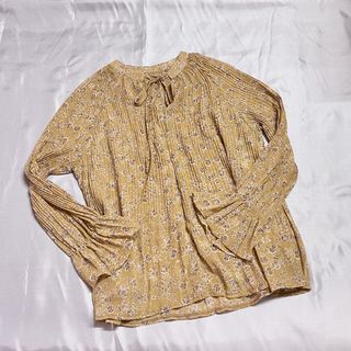 (Category: ) located in . Submitted by freshandpreloved (Listing ID 1457655766, Image 1). Description: .