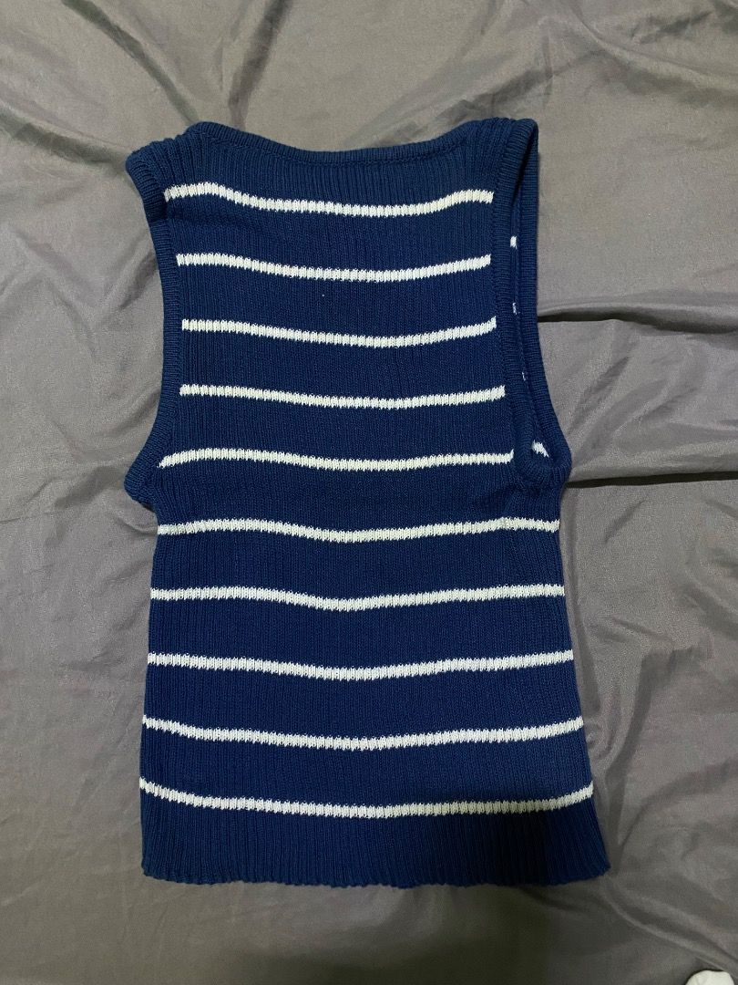 Navy and White Striped Knit Halter Top (Category: Sleeveless) located in Santa Rosa. Submitted by rockitlee (Listing ID 1457539494, Image 2). Description: - Cropped - Size S - Good quality knit.