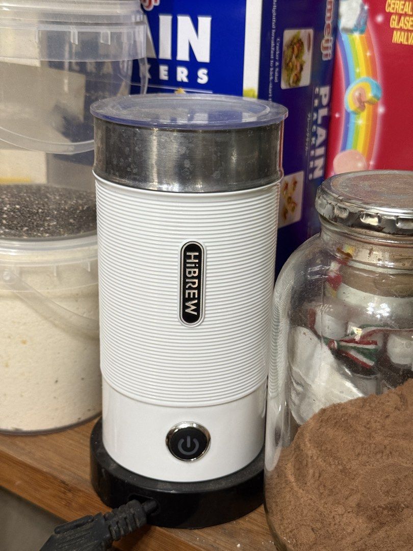 Nespresso Essenza Mini Coffee Machine with Frother (Category: Coffee Machines & Makers) located in Malolos. Submitted by elainectin40526 (Listing ID 1457547538, Image 2). Description: - Compact black Nespresso coffee machine - Fits easily on countertops - Simple to use for your daily coffee fix - Comes with reusable pods and tamper - Comes with Hibrew hot & cold frother - Attached water tank at the back - Removable drip tray for easy cleaning - P
