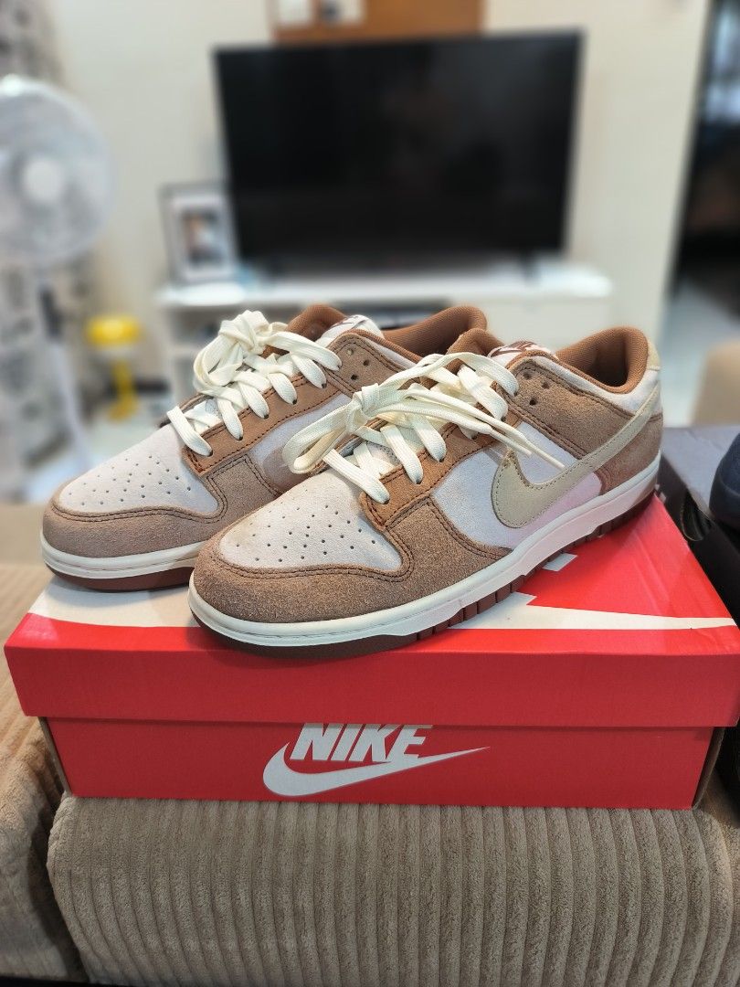 Nike Dunk Low Medium Curry (Category: Sneakers) located in Marikina City. Submitted by macoysky (Listing ID 1457672845, Image 1). Description: Nike Dunk "Medium Curry" Size 8.5 Mens Used Once Only Location Marikina Buyer shoulder SF.