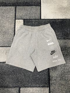 (Category: ) located in . Submitted by thrift_club (Listing ID 1457668238, Image 1). Description: .