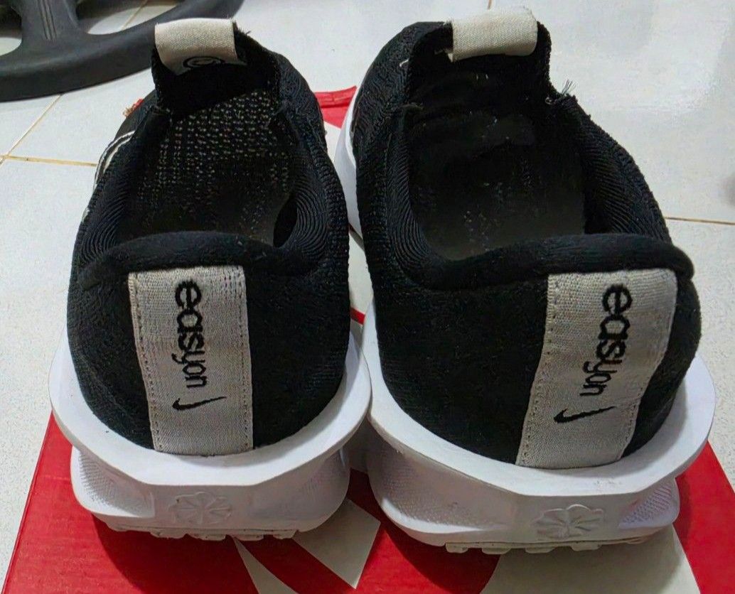 Nike Interact Run EasyOn Black Slip-On Running Shoes (Category: Sneakers) located in Quezon City. Submitted by safecan.safecan (Listing ID 1457589344, Image 3). Description: - Black Nike Interact Run EasyOn slip-on shoes - Effortless to put on and take off - Ideal for running and everyday wear Almost brand new as you can see pictures meetup qc, san juan, mandaluyong. delivery thur courier available to be paid by buyer .