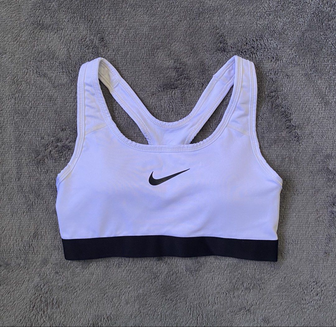 Nike Pro Classic Padded Bra (Category: Activewear) located in Cebu City. Submitted by markvoid (Listing ID 1457653739, Image 1). Description: Nike Pro Classic Padded Bra >Excellent Condition >Like New >No Flaws >Color Rate: 10/10 >Color May Vary Due To Light >Size: Small >Price+SF >MOP: Gcash/Bank Transfer >Shipping: J&T Mandaue City.
