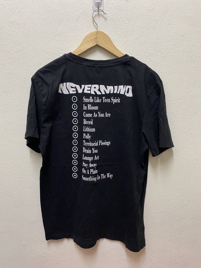 NIRVANA (Category: Activewear) located in Kota Bharu. Submitted by arifiiskandar (Listing ID 1457537224, Image 3). Description: P 19.5/29 KONDISI 9/10.