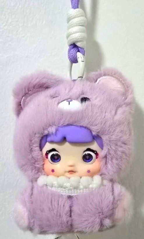 Nommi V4 mibao (Category: Designer & Blind Box Toys) located in Las Pinas. Submitted by Freshops (Listing ID 1457287800, Image 1). Description: original Type: Berry Baby This is a FREE ITEM when you purchase a total of ₱800 or more in my shop! (1)free item per person only gcash good as brand new never used last price posted jnt, lalamove ₱199 only when buying as a bundle.(199+ buy any item in my shop) Sf care of buyer.