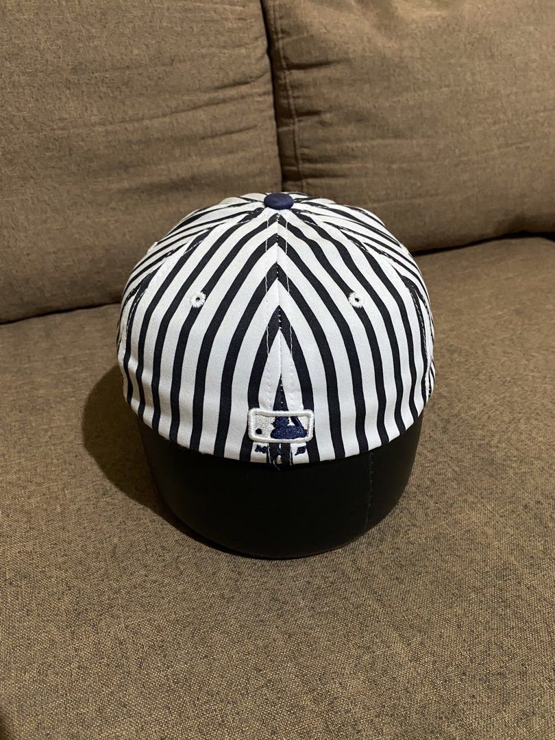 NY MLB (Category: Caps & Hats) located in Cebu City. Submitted by patspickph (Listing ID 1457646035, Image 2). Description: NY MLB Close Cap. Size XS/S on tag but Fits size M aswell. Excellent Condition.