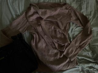 (Category: ) located in . Submitted by sigthriftpreloved (Listing ID 1457567955, Image 1). Description: .