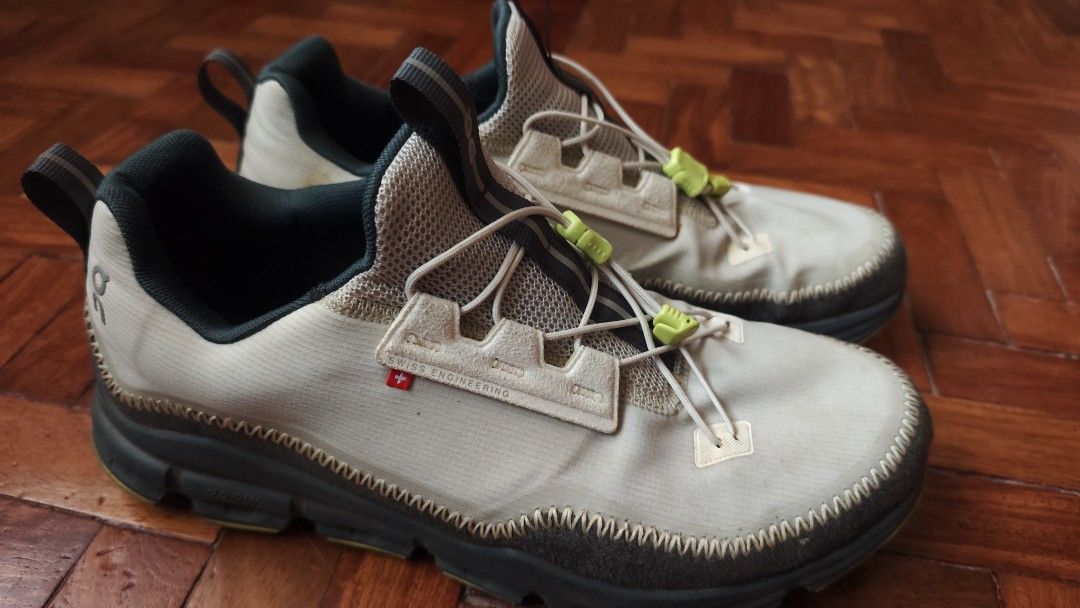 On Cloud Running Shoes Swiss Engineering (Category: Sneakers) located in Tarlac. Submitted by limidoloy191416 (Listing ID 1457526638, Image 3). Description: - On Running Shoes - Size: US Men's 10.5 - Features CloudTec sole for superior cushioning - Swiss engineering for quality and performance - Versatile: Great for running or everyday wear - Condition: Soles show some dirt from use (please check photos for details).