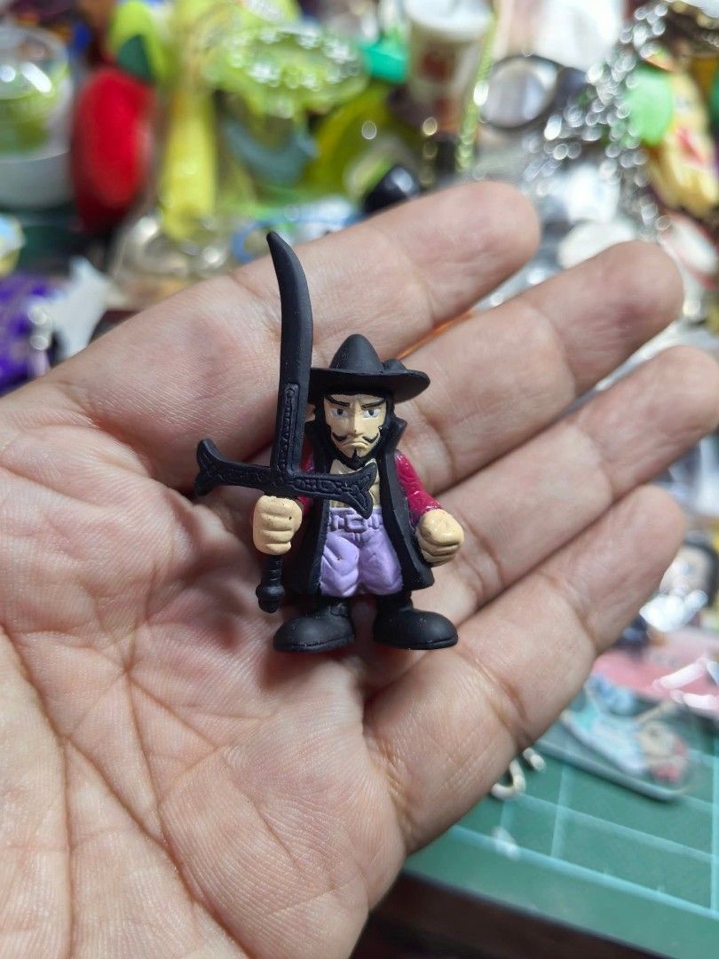 One Piece - Mihawk (Category: Figurines & Statues) located in Cebu City. Submitted by dudes_villanueva (Listing ID 1457624757, Image 1). Description: One Piece - Mihawk.