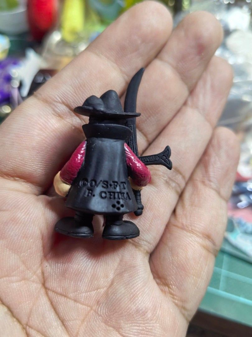 One Piece - Mihawk (Category: Figurines & Statues) located in Cebu City. Submitted by dudes_villanueva (Listing ID 1457624757, Image 3). Description: One Piece - Mihawk.