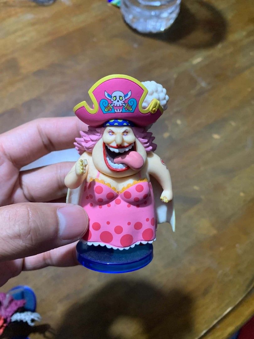 One Piece WCF figures (Category: Figurines & Statues) located in Quezon City. Submitted by mrtendou (Listing ID 1457677477, Image 2). Description: One Piece WCF figures -Authentic -Bought in japan -hard to find characters -WYSIWYG -w/o box ₱700 per piece ₱5,000 as pack.