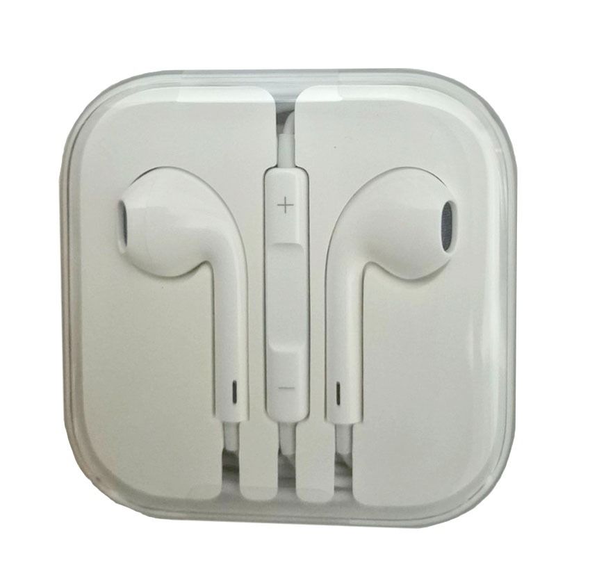Original Apple Earpods for iPhone 5 (Category: Earphones) located in Manila. Submitted by gw8shop (Listing ID 1457607435, Image 1). Description: .