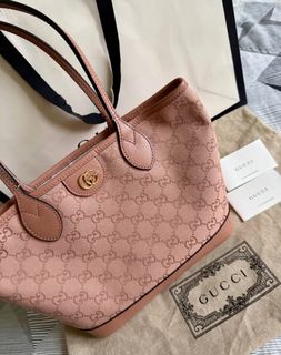 (Category: ) located in . Submitted by luxurycollectionhouse (Listing ID 1457552929, Image 1). Description: .