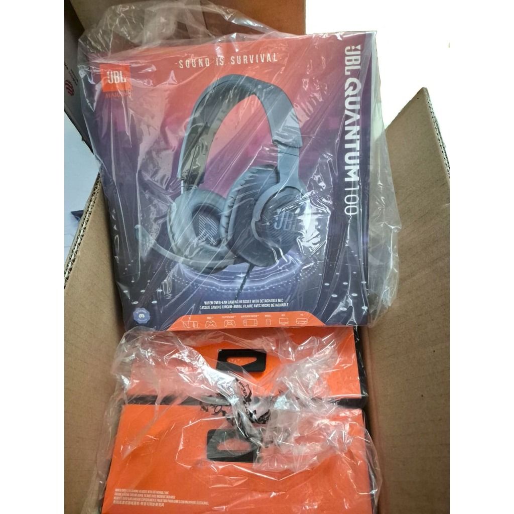 Original JBL Quantum 100 Gaming Headset with Detachable Mic (Black) (Category: Headphones & Headsets) located in Manila. Submitted by gw8shop (Listing ID 1457604420, Image 2). Description: .
