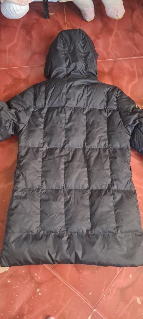 Original SanFan Double Layered parka jacket (Category: Coats, Jackets and Outerwear) located in Santa Rita. Submitted by coolguy29 (Listing ID 1457685617, Image 3). Description: Original Black SanFan 86 Parka Jacket in good condition (pm sa mga may tanong and gusto extra pictures) Size: XL Price: 450 Location: Santa Rita, Pampanga Pick up or lalamove (sainyo shipping).