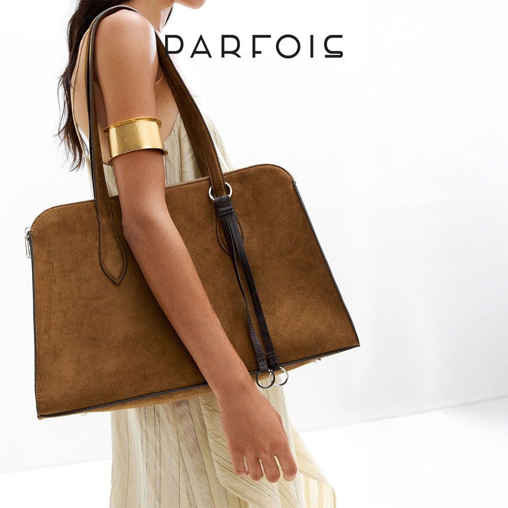 Parfois Suede Laptop Bag (Category: Shoulder Bags) located in Davao. Submitted by outoftheclosetdvo (Listing ID 1457654600, Image 2). Description: Used a few times only.