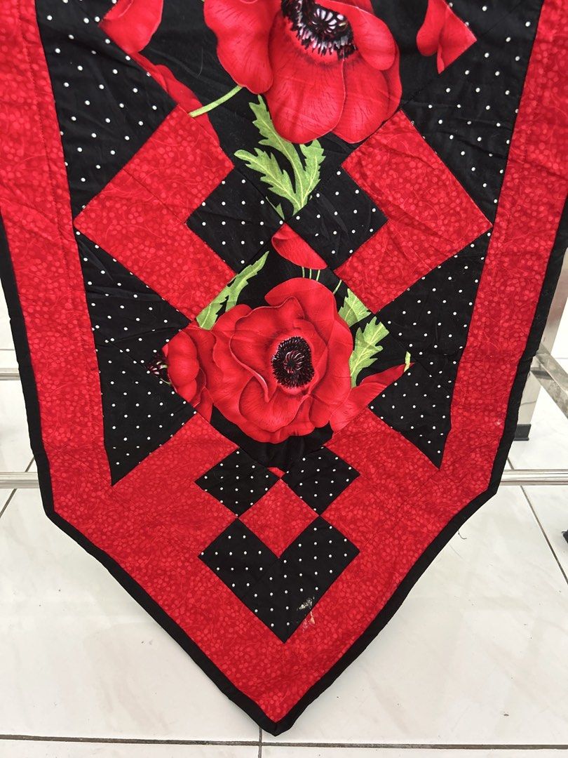 Patchwork Table Runner - Red (Category: Other Home Decor) located in Kuala Lumpur. Submitted by azthrift69 (Listing ID 1457528949, Image 2). Description: Item selected bundle - belum basuh Material cotton Size 42 x 120 cm Condition as pictures No fussy / joy / return / refund Postage RM8 Semenanjung.