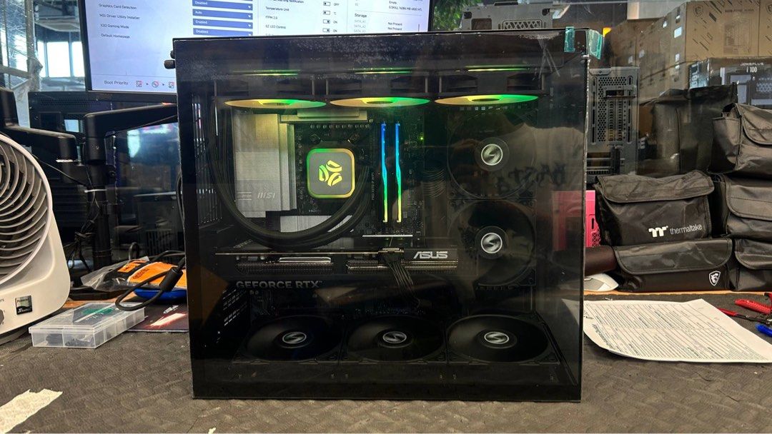 PC/Computer building services (Category: Office & Business Technology) located in Singapore. Submitted by alifaziz67 (Listing ID 1457586771, Image 2). Description: Scared to build a pc? dont worry im here to help you starting from $50, price will increase based on how custom you want ur pc to be feel free to ask any tech questions too .
