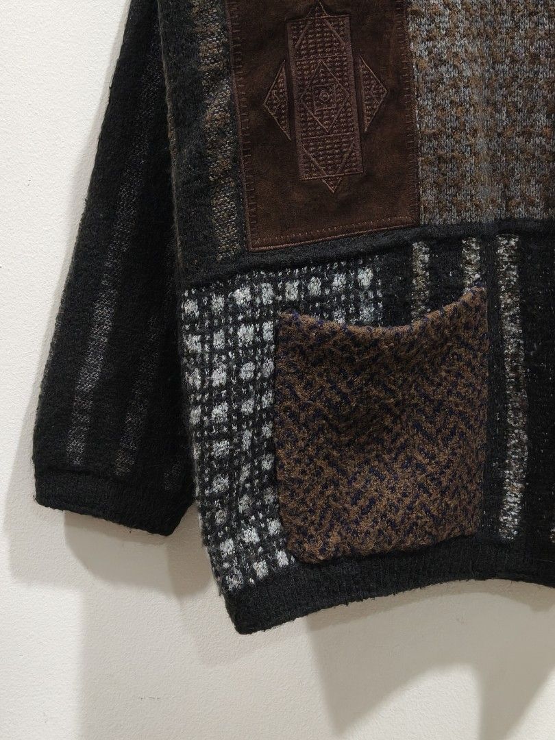 PERIKLES UOMO PATCHWORK WOOL OPEN COLLAR JACKET (Category: Coats, Jackets and Outerwear) located in Taguig. Submitted by zieyaaa.o1 (Listing ID 1457559845, Image 3). Description: PERIKLES UOMO PATCHWORK WOOL OPEN COLLAR JACKET SIZE MEDIUM ON TAG 24 WIDTH 28.5 LENGTH 22.5 SLEEVE LENGTH FROM SHOULDER EXCELLENT CONDITION TAGUIG LOCATION 1,499 PHP + SF *COLOR MAY VARY DUE TO LIGHTING.