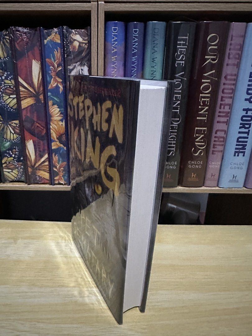 Pet Sematary - Stephen King (Category: Storybooks) located in Mabalacat. Submitted by midnightreader11 (Listing ID 1457584664, Image 2). Description: .