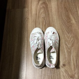 (Category: ) located in . Submitted by royal_williamv (Listing ID 1457639566, Image 1). Description: .