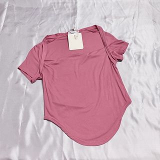 (Category: ) located in . Submitted by freshandpreloved (Listing ID 1457659701, Image 1). Description: .
