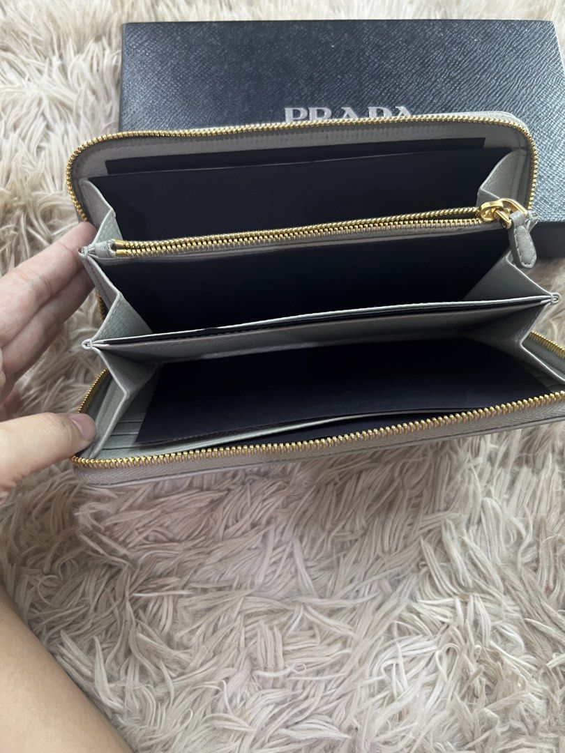 Prada (Category: Luxury Bags & Wallets) located in Manila. Submitted by nabi011291 (Listing ID 1457592983, Image 3). Description: Authentic with box For faster transaction contact. 09067872392.