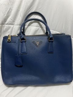 (Category: ) located in . Submitted by madiesbags (Listing ID 1457687383, Image 1). Description: .