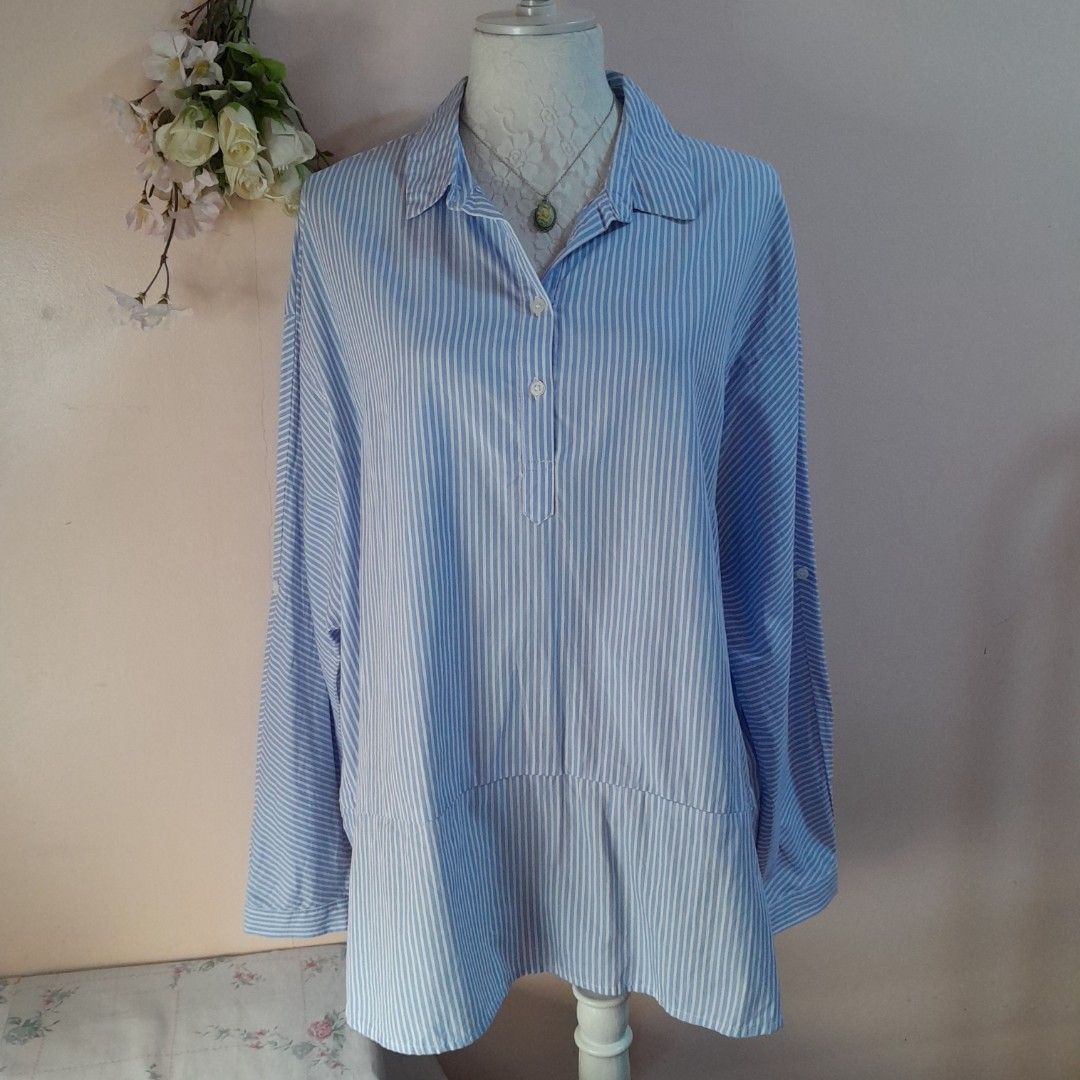 Preloved Korean Light Blue Stripes Polo LS Top (Category: Longsleeves) located in Caloocan City. Submitted by ailove_ph (Listing ID 1457626799, Image 1). Description: ♡ Preloved pieces, handpicked with love ♡ Color may vary due to lighting ♡ Items are preloved, please manage your expectations ♡ DM for inquiries Thanks loves!💕.