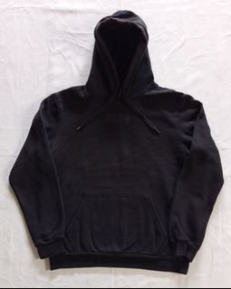 (Category: ) located in . Submitted by thrifted_93 (Listing ID 1457666279, Image 1). Description: .