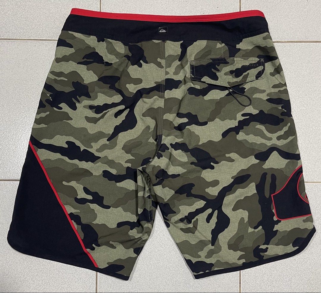 Quiksilver Boardshort (Category: Shorts) located in Mandaue City. Submitted by MJ_80 (Listing ID 1457544679, Image 2). Description: Quiksilver Boardshort Stretch Size 32 Fits 32-33 Waist See photos for measurements Color rate & Condition : 9.9/10 Price :1,150.