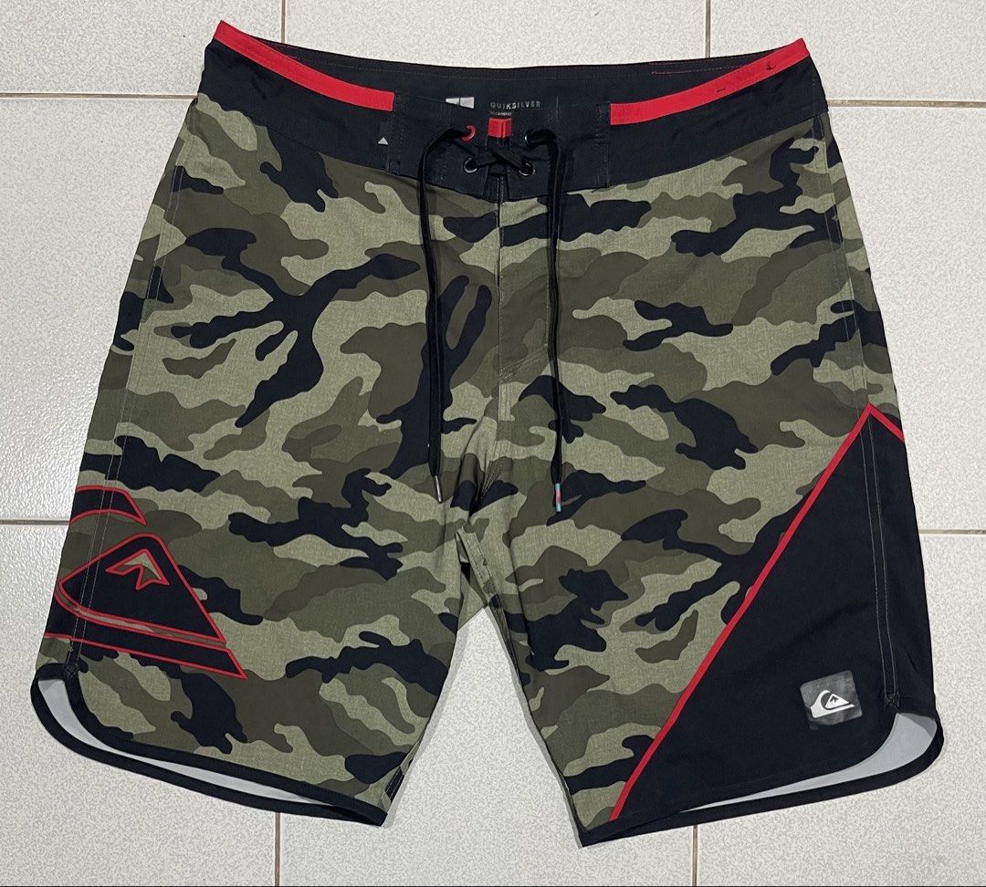 Quiksilver Boardshort (Category: Shorts) located in Mandaue City. Submitted by MJ_80 (Listing ID 1457544679, Image 1). Description: Quiksilver Boardshort Stretch Size 32 Fits 32-33 Waist See photos for measurements Color rate & Condition : 9.9/10 Price :1,150.