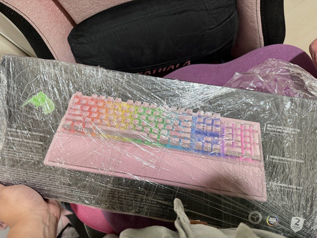 Razer Blackwidow V3 QUARTZ (Category: Computer Keyboard) located in Makati City. Submitted by declutterwithjuju (Listing ID 1457587399, Image 2). Description: Selling my razer keyboard 🥹 rfs switched to tenkeyless ₱2999 nalanb I posted this for ₱3700.