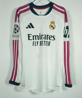 (Category: ) located in . Submitted by calcio_sport_jersey (Listing ID 1457660441, Image 1). Description: .
