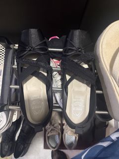 (Category: ) located in . Submitted by flowerrr___ (Listing ID 1457674601, Image 1). Description: .