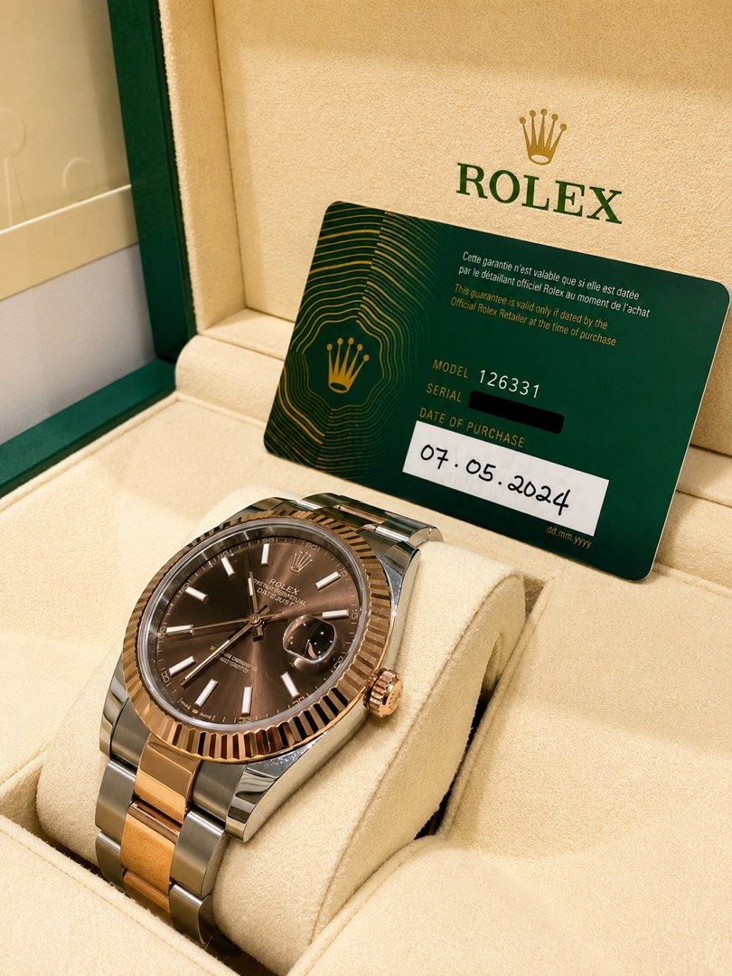 Rolex Datejust Chocolate Dial (Category: Luxury Watches) located in Taguig. Submitted by consumergoodstrading (Listing ID 1457600949, Image 3). Description: Rolex Datejust 41mm Chocolate Dial 2024 | Full Set Reference 126331 A stunning and timeless Datejust with a rich chocolate dial—elegant, sophisticated, and perfect for any luxury watch collection. For More Information Pm Me Thank you .