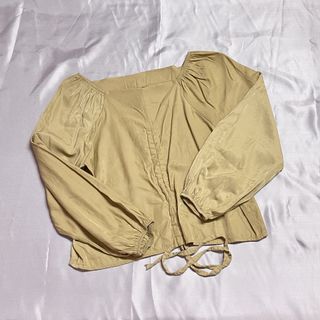 (Category: ) located in . Submitted by freshandpreloved (Listing ID 1457657948, Image 1). Description: .